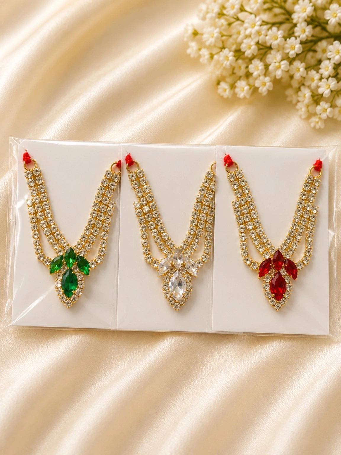 Rubina White Necklace